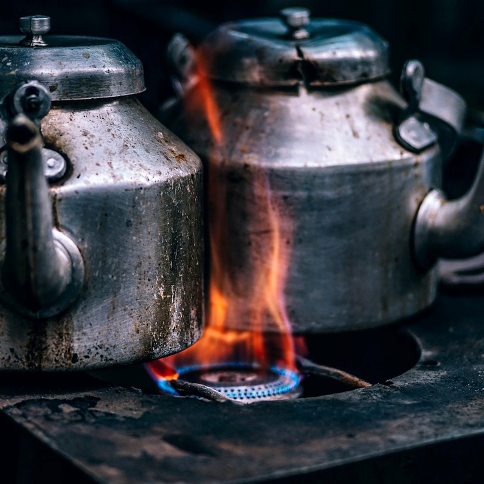 Van gas mở