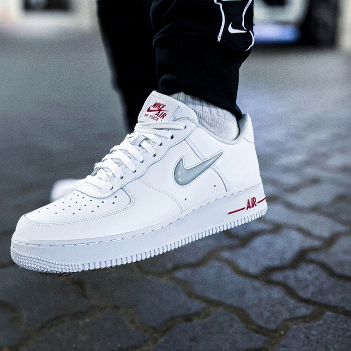 Giày sneaker Nike Adidas