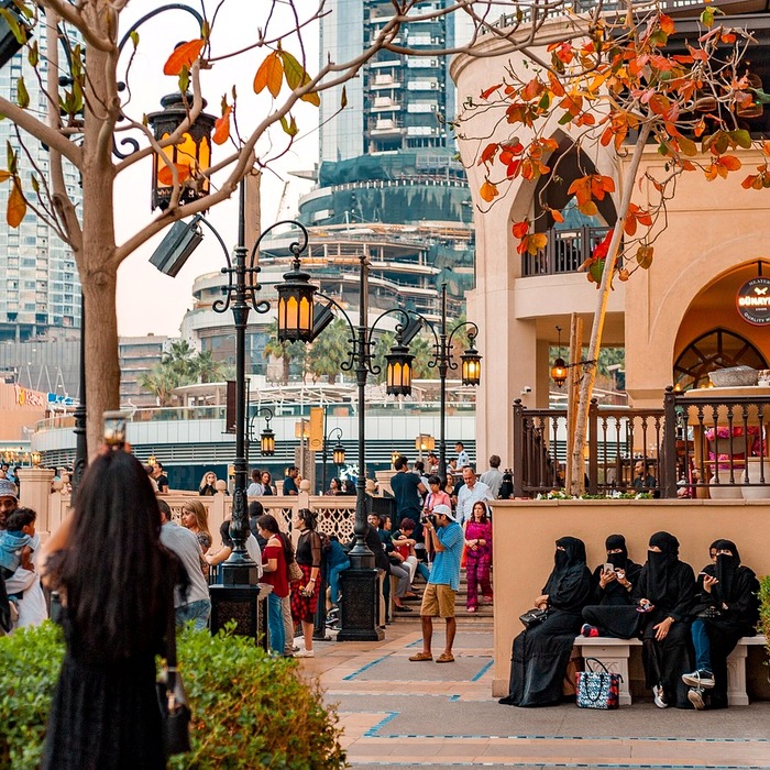 - Mua sắm trung tâm
